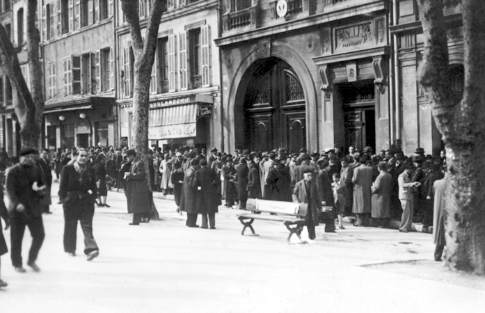 Refugees line up outside Harry's Marseilles consulate, circa 1940